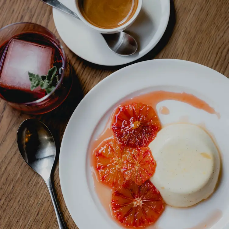 A dessert at The Italian Greyhound, one of the best Italian restaurants in London. Credit: The Italian Greyhound