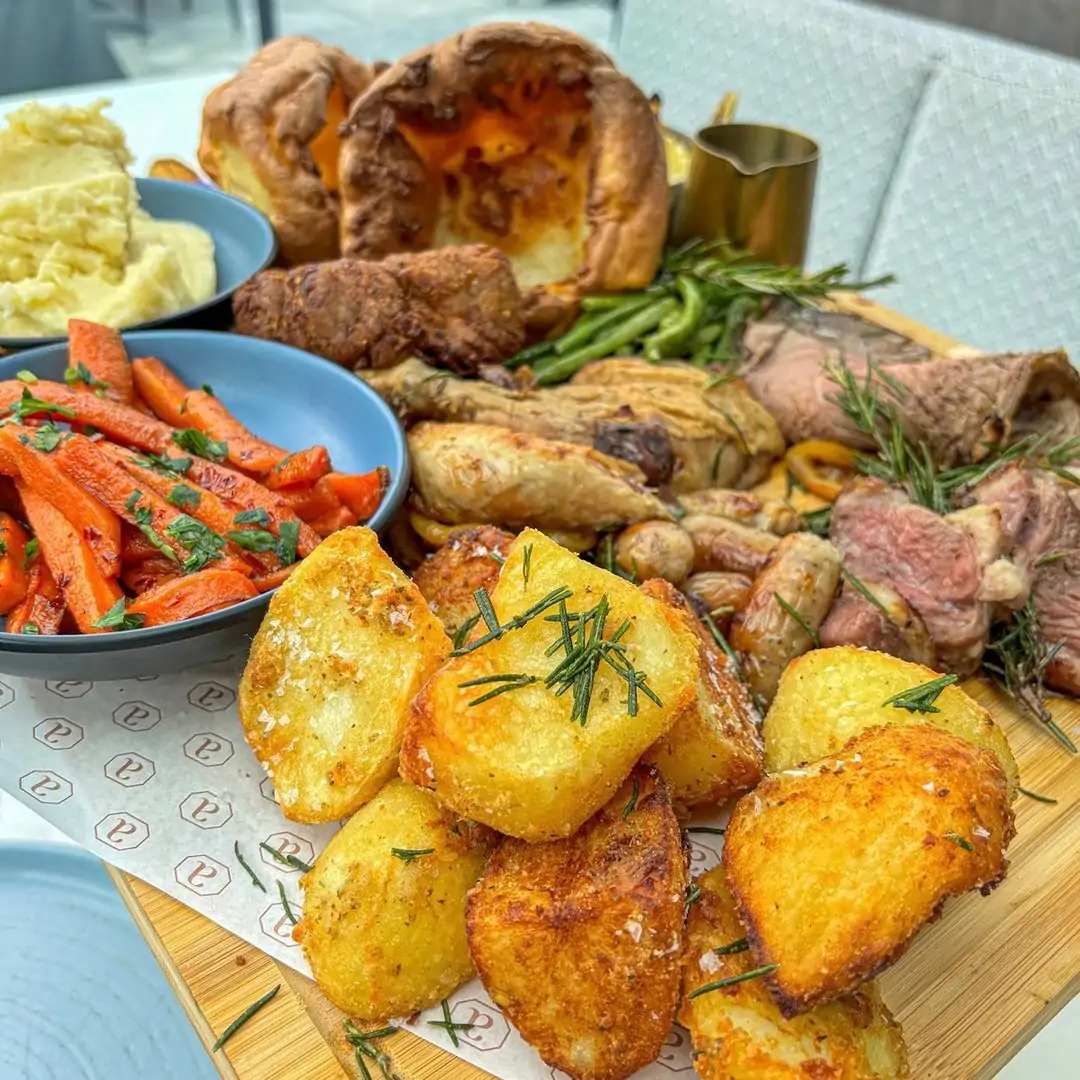 Albert's spectacular Sunday roast sharing board