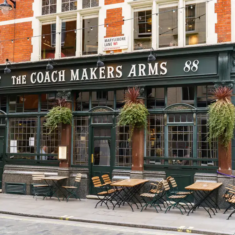 the-coach-makers-arms-pub-marylebone4